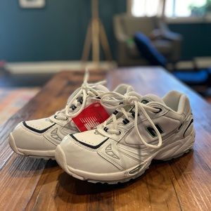 Women’s New Balance 656 (Size 10) WW656WG